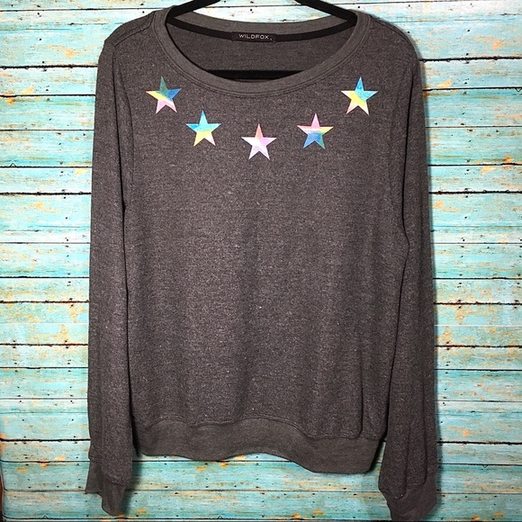 Wildfox Sweaters - NWOT Wildfox Gray/Rainbow Stars Sweatshirt Size Lg